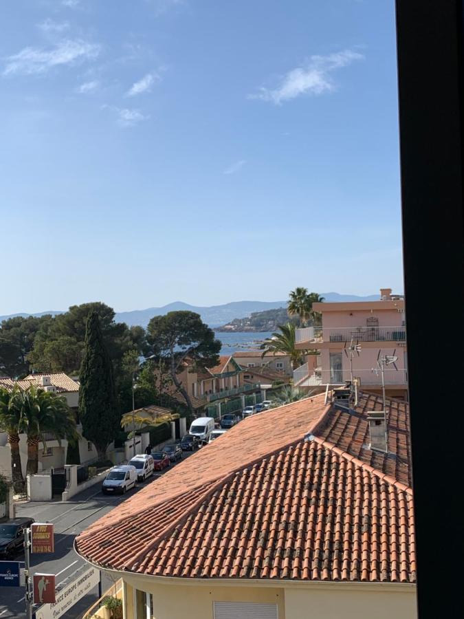 Plage A 200 Metres. Vue Mer Et Esterel ! Renove Daire Saint-Raphaël Dış mekan fotoğraf